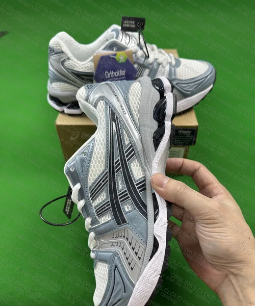 Asics Gel-Kayano 14 4