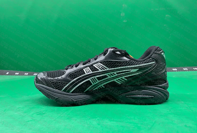 ASICS GEL-Kayano 14 (ZOK batch)