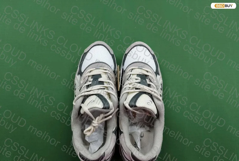 asics gel (n sei a cw e qria saber se ta gl) 4