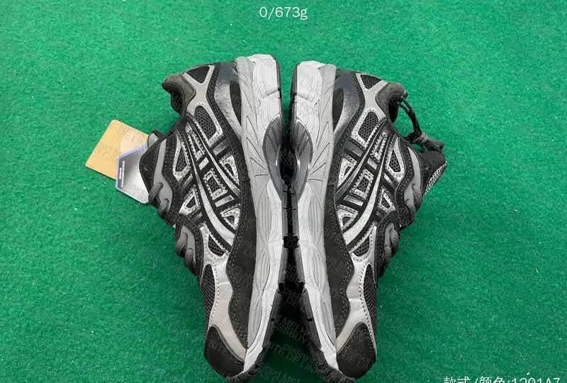 Asics Gel NYC (100y sale)