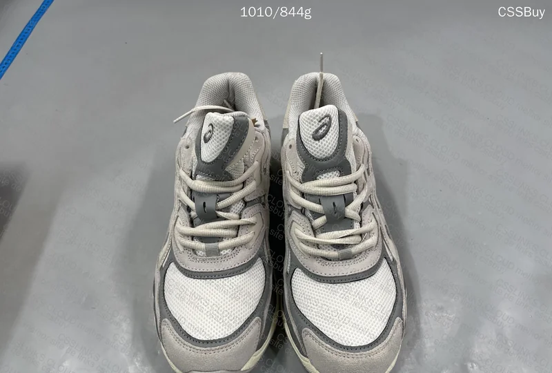 ASICS GEL NYC 4