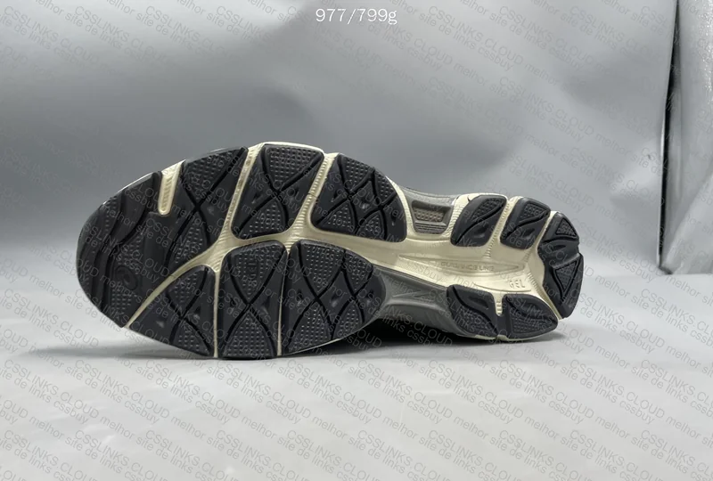 Asics Gel NYC 10