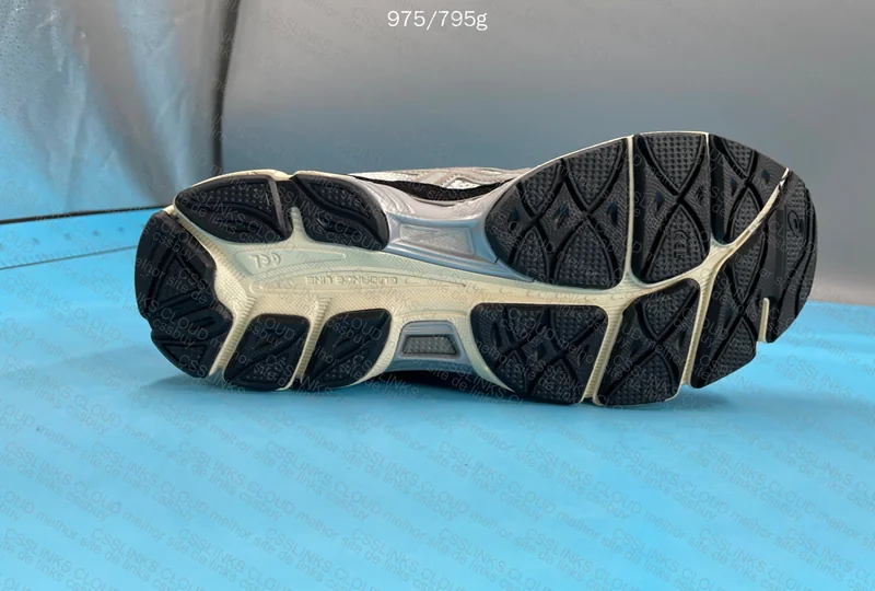 Asics Gel NYC 8