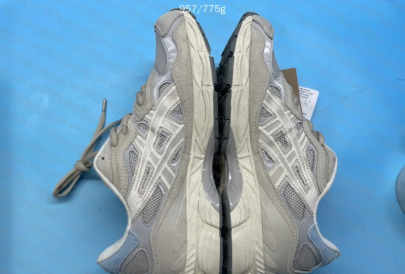 ASICS GEL NYC 3
