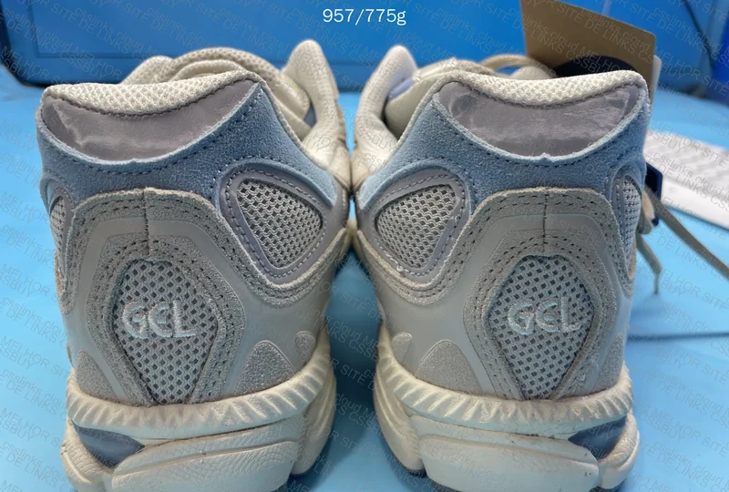 ASICS GEL NYC 4