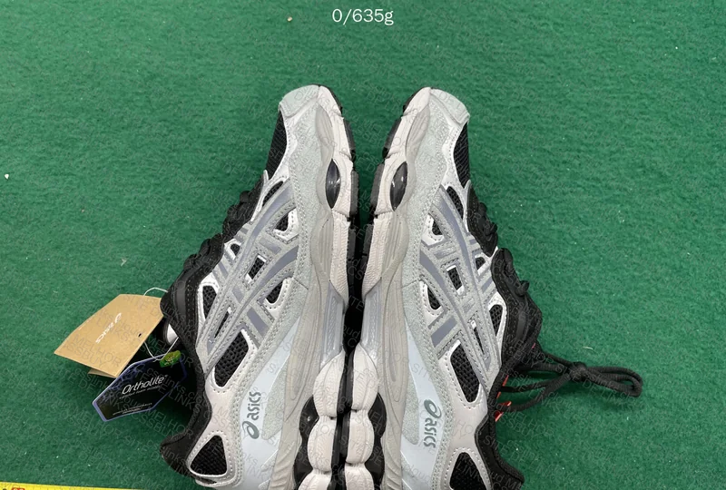 ASICS GEL NYC 8