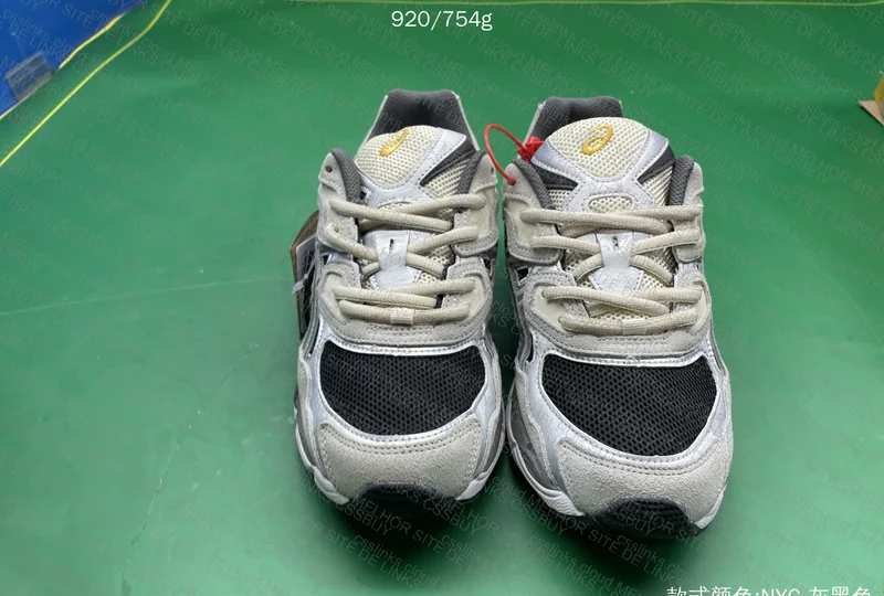 ASICS GEL NYC 4