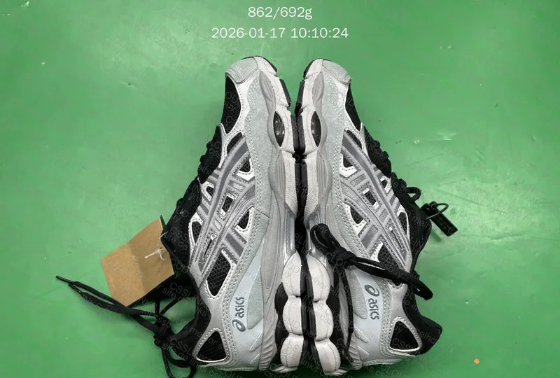 ASICS GEL NYC 5
