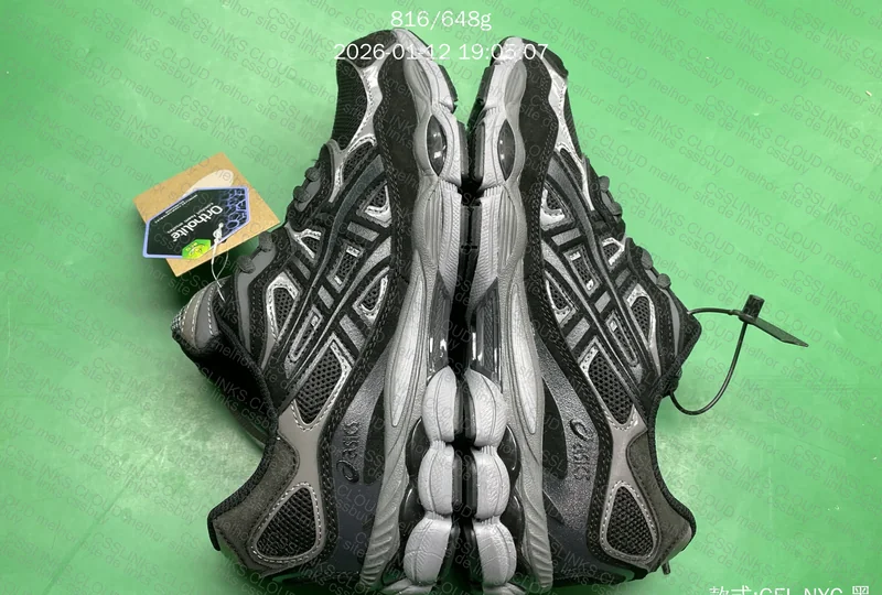 ASICS GEL NYC BLACK 6