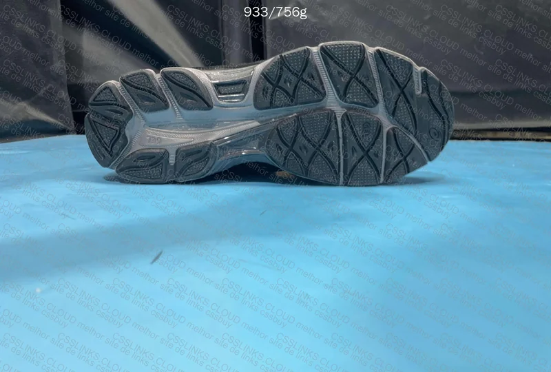 Asics Gel NYC Black 4