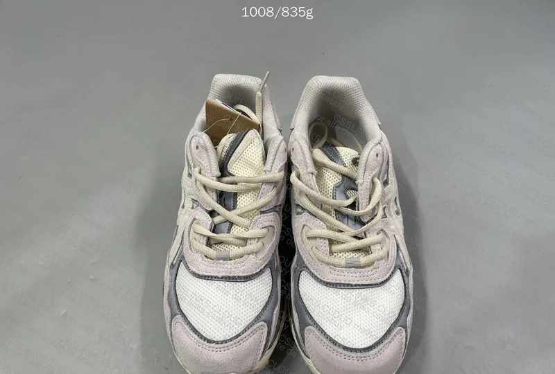 ASICS Gel-NYC cream/oyster grey 2
