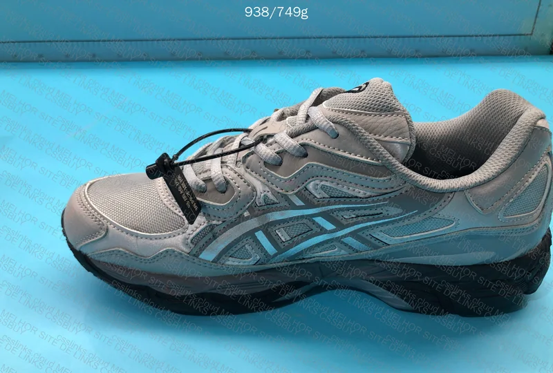 Asics GEL-NYC "Glacier Grey/ Black" 2