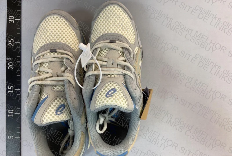 Asics Gel NYC Ivory Mid Grey - SALE 100y 4
