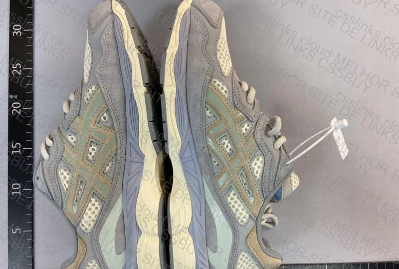 Asics Gel NYC Ivory Mid Grey - SALE 100y 6
