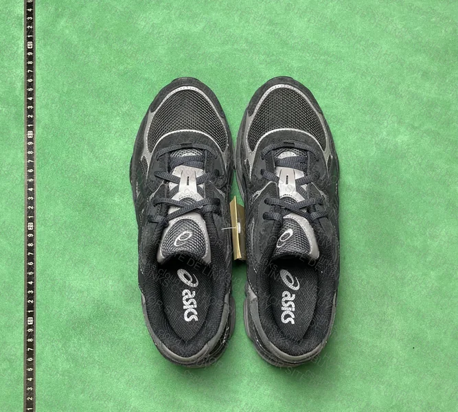 Asics Gel NYC Black 6