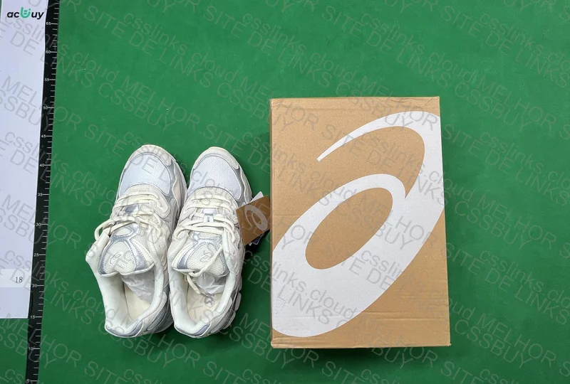 asics gel off white brown