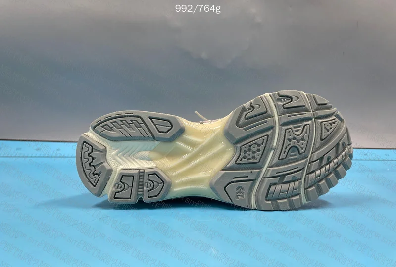 Asics Kayano 14 6