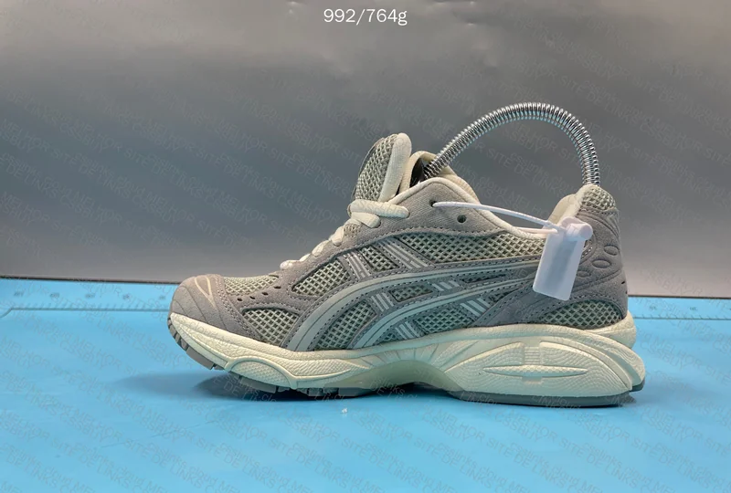 Asics Kayano 14 8