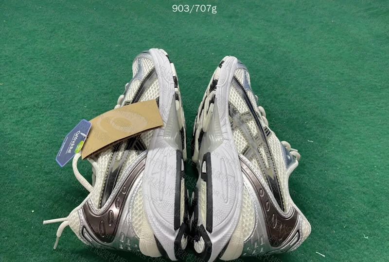 Asics Kayano 14 5