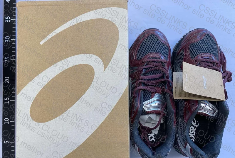 Asics Kayano 14 4