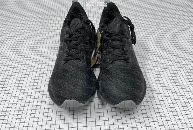 Asics Novablast 4