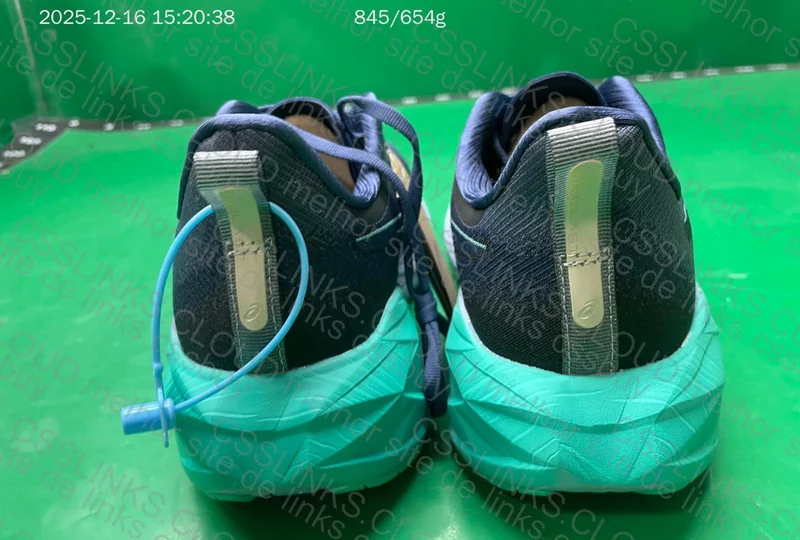 Asics Novablast 4 2