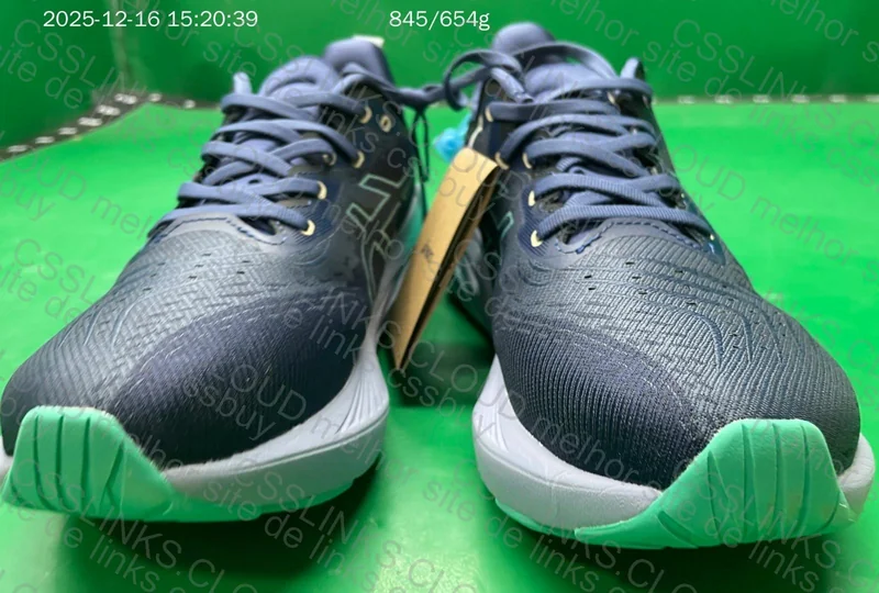 Asics Novablast 4 5