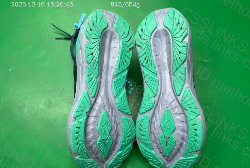 Asics Novablast 4 7