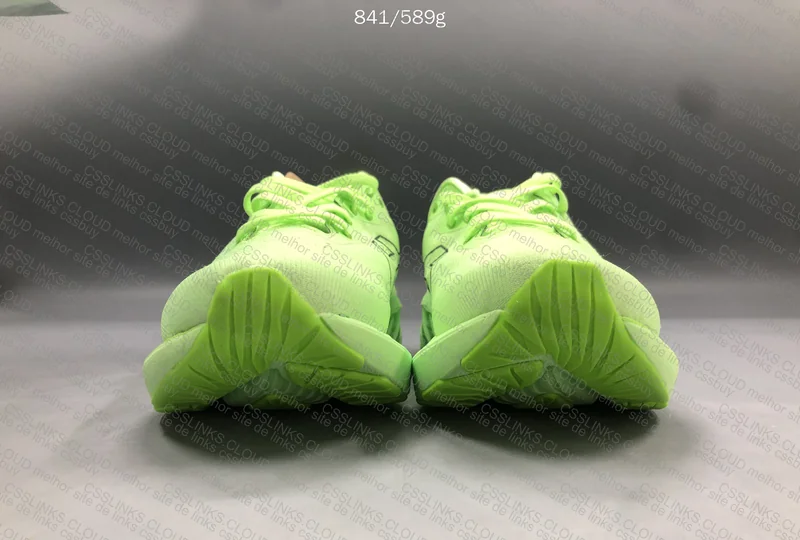 Asics Novablast 4 - Lime Green 2