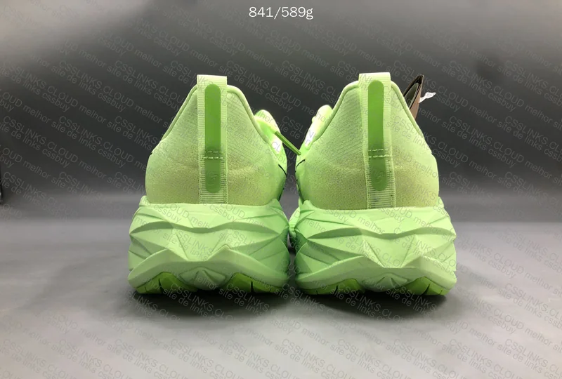 Asics Novablast 4 - Lime Green 3