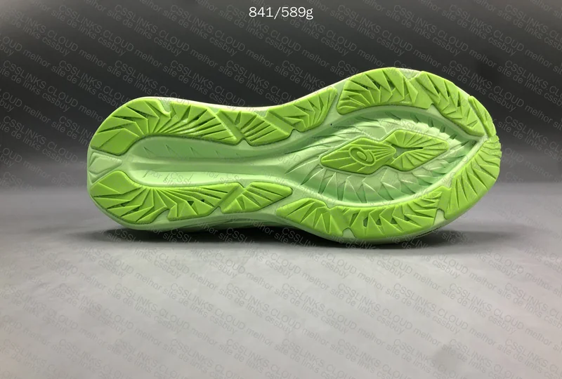 Asics Novablast 4 - Lime Green 5