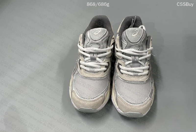 Asics NYC ajudem plsss