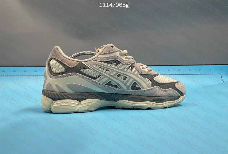 Asics NYC (Blind Box) 3