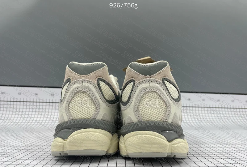 ASICS NYC - BLINDBOX 3