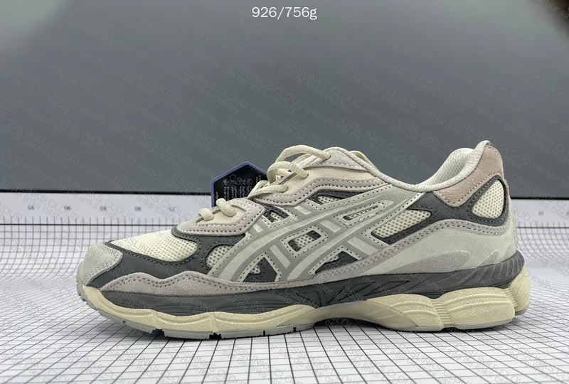 ASICS NYC - BLINDBOX 8
