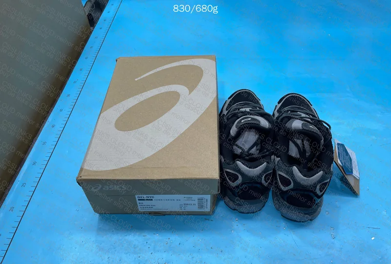 Asics NYC Gel 9