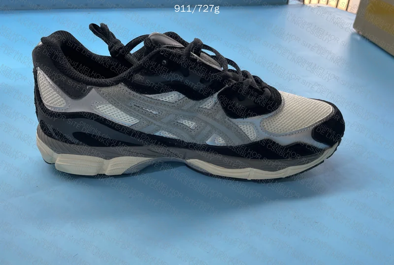 ASICS NYC GEL 7