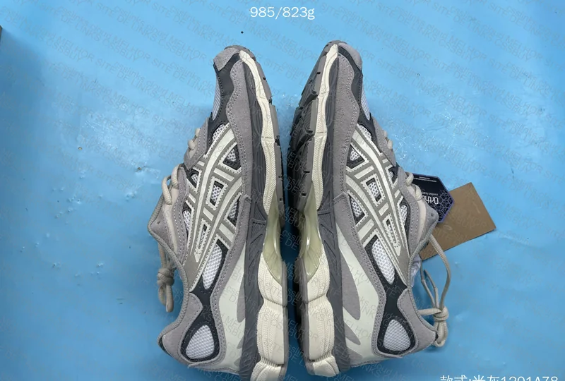 Asics Nyc GEL