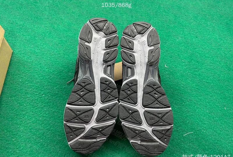 Asics NYC Gel 6