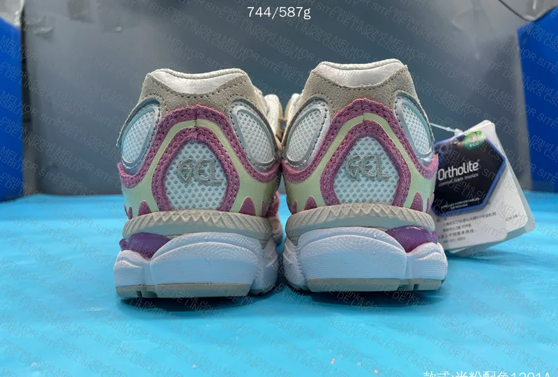 Asics NYC Gel for the Lady