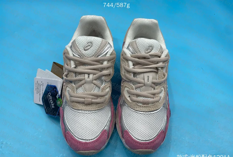 Asics NYC Gel for the Lady 2
