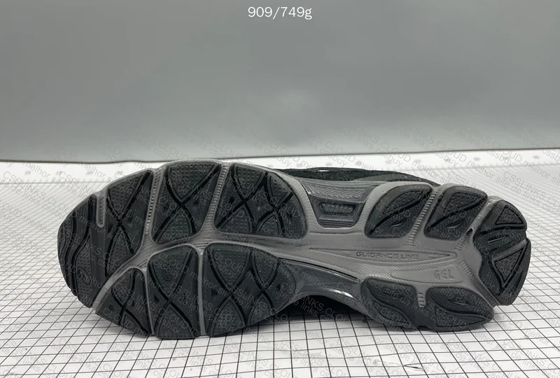Asics NYC Mystery box JMDY 10