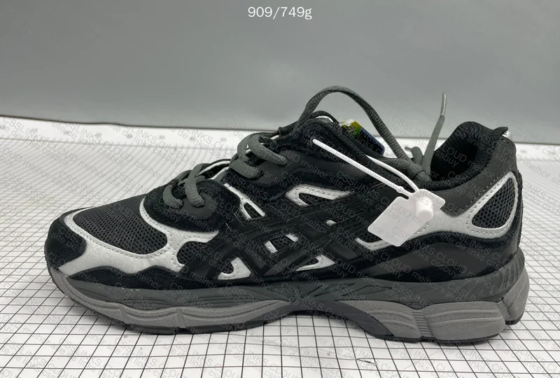 Asics NYC Mystery box JMDY 5