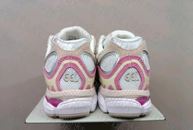 Asics NYC rosinha 3
