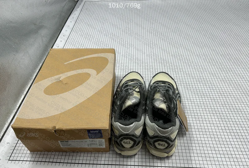 Asics NYC - Sale JMDY 3