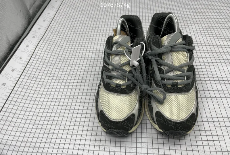 Asics NYC Sale JMDY 65¥