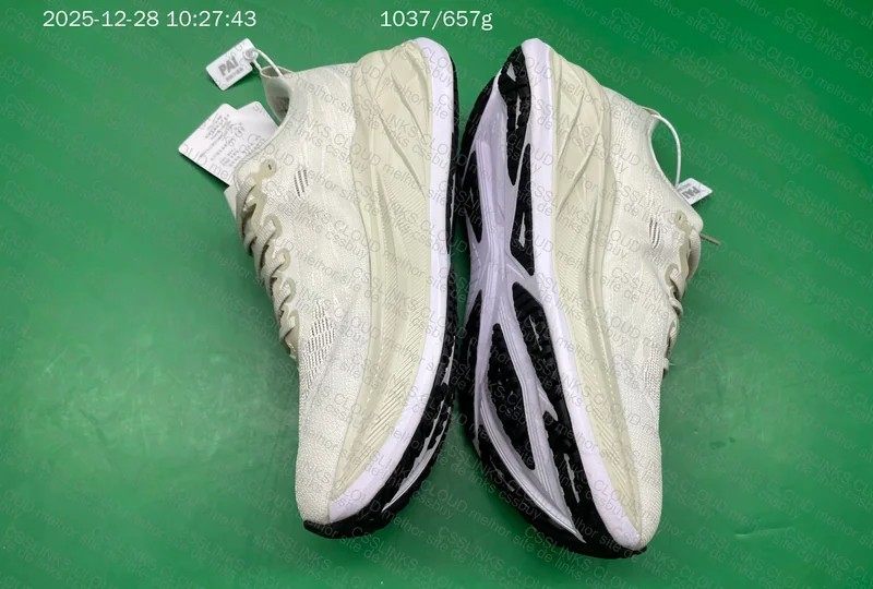 ASICS SUPERBLAST 2 3