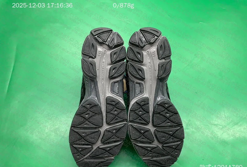 Assics NYC gel