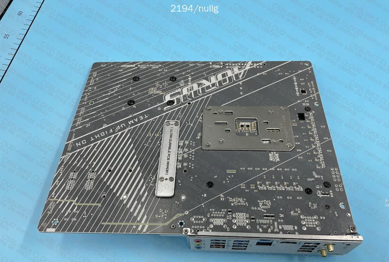 B650E aorus elite x ax ice 7