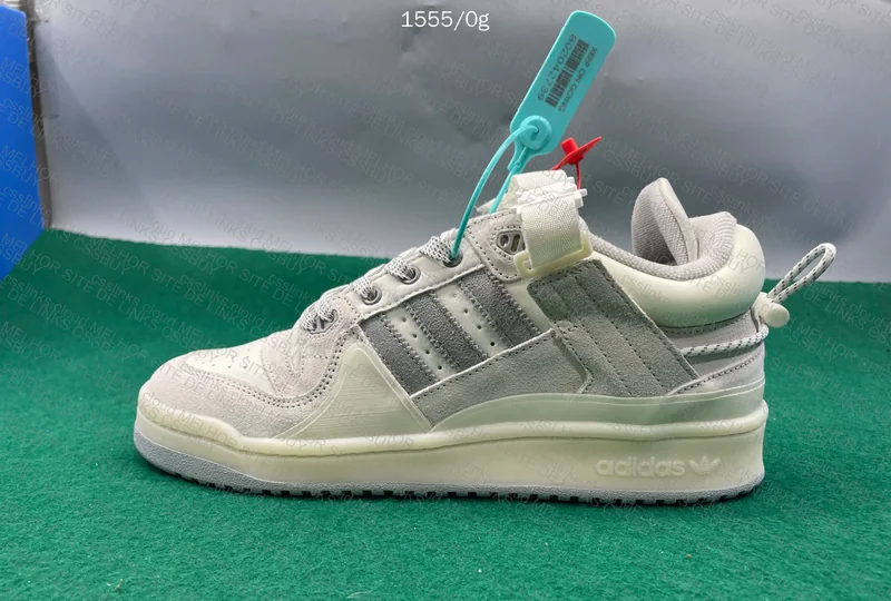 Bad Bunny forum low 4